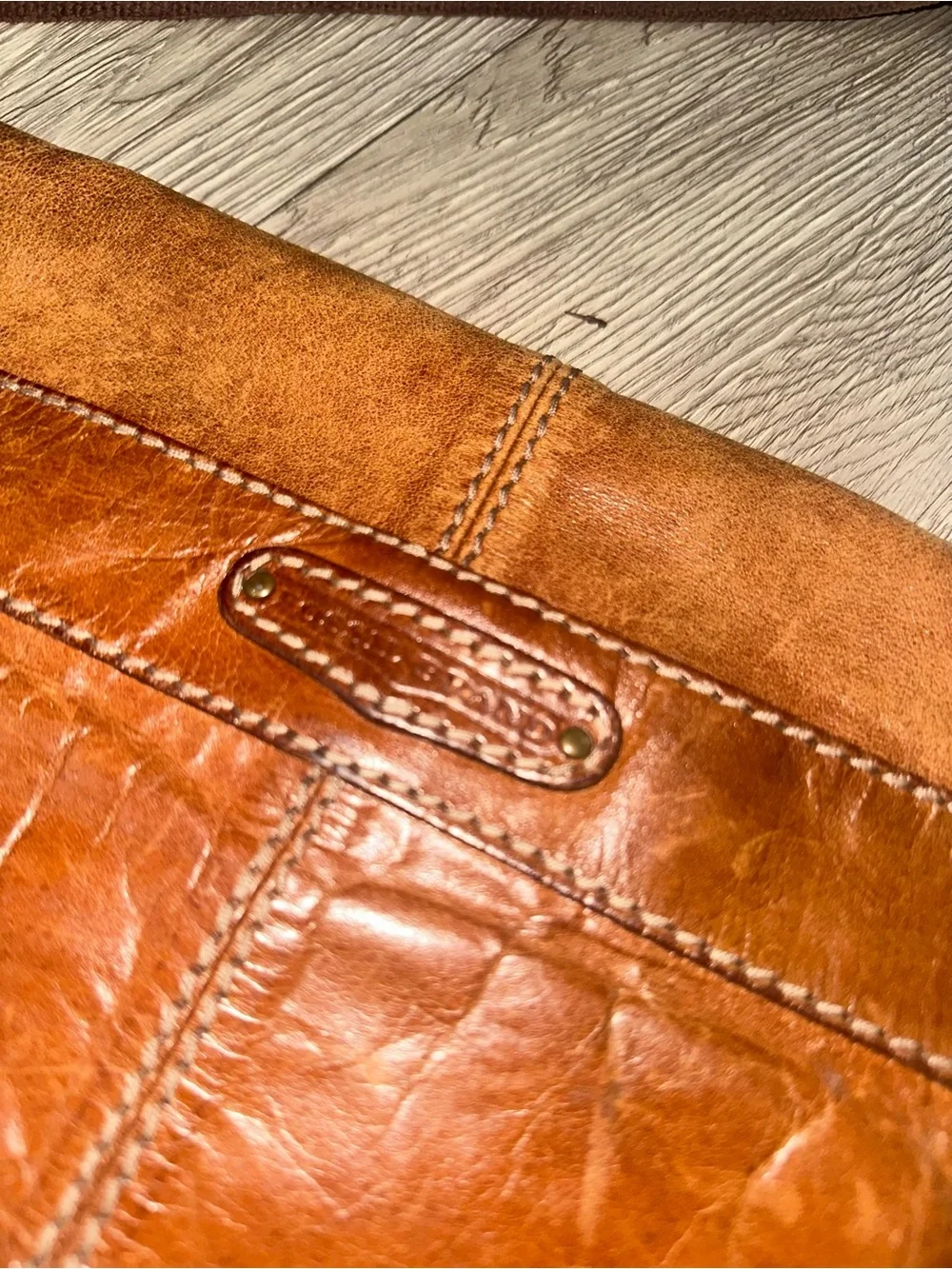 Vintage Fossil Brand Distressed Cognac Brown Leather Satchel Shoulder Bag Purse